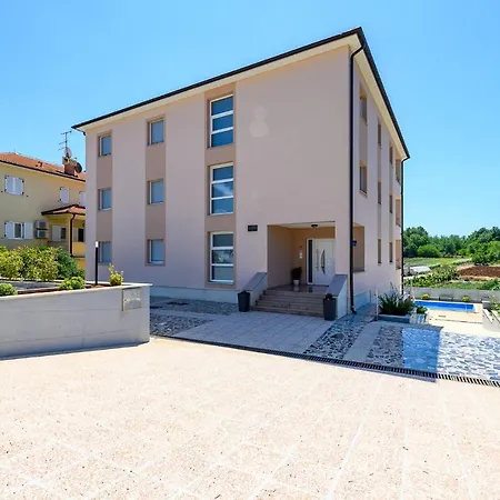 Stancija Amorozo 5 Poreč Extérieur photo