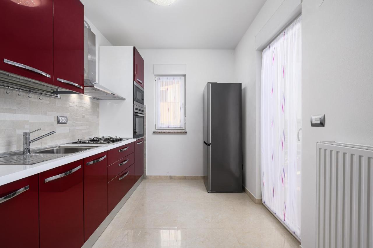 Stancija Amorozo 5 * Porec