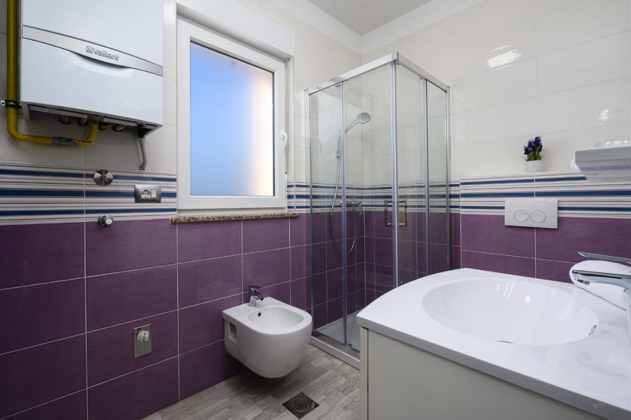 Stancija Amorozo 5 * Porec