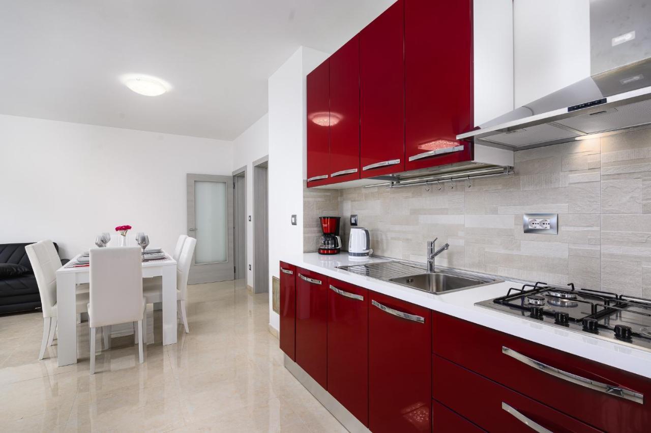 Stancija Amorozo 5 Apartment